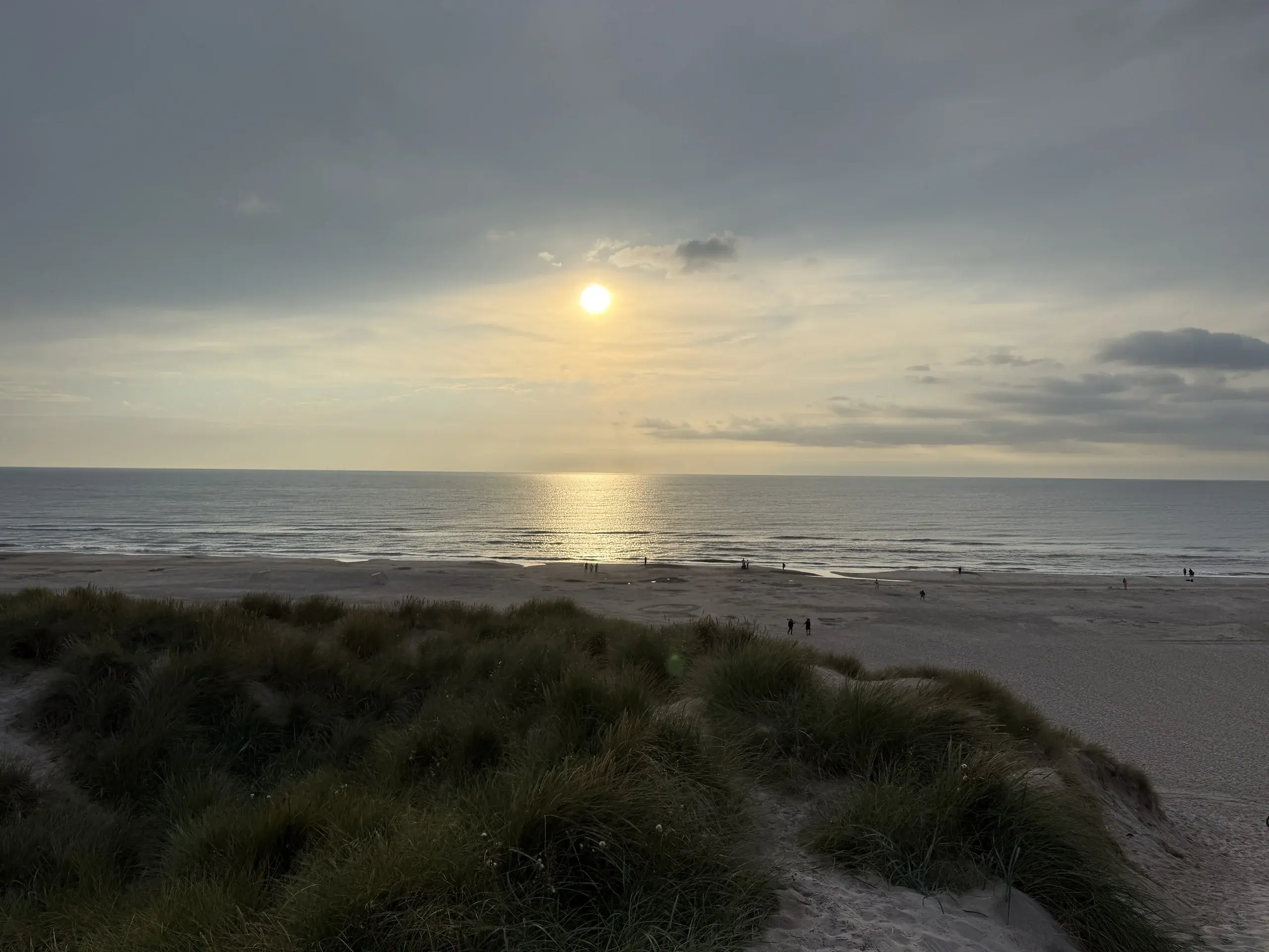 Sonnenaufgang über dem Meer – ein Kraftort für Immobilienmakler Ben Jarosch
