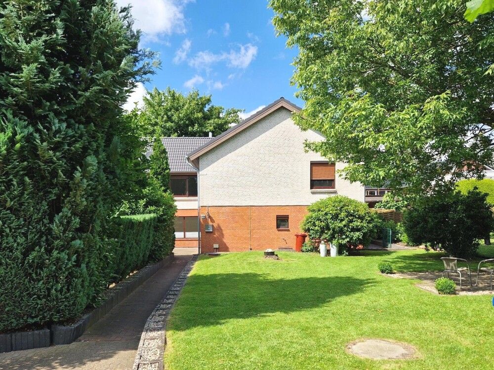 Die Vorderansicht der Immobilie