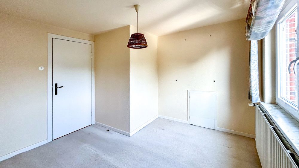 Schlafzimmer, Ansicht II