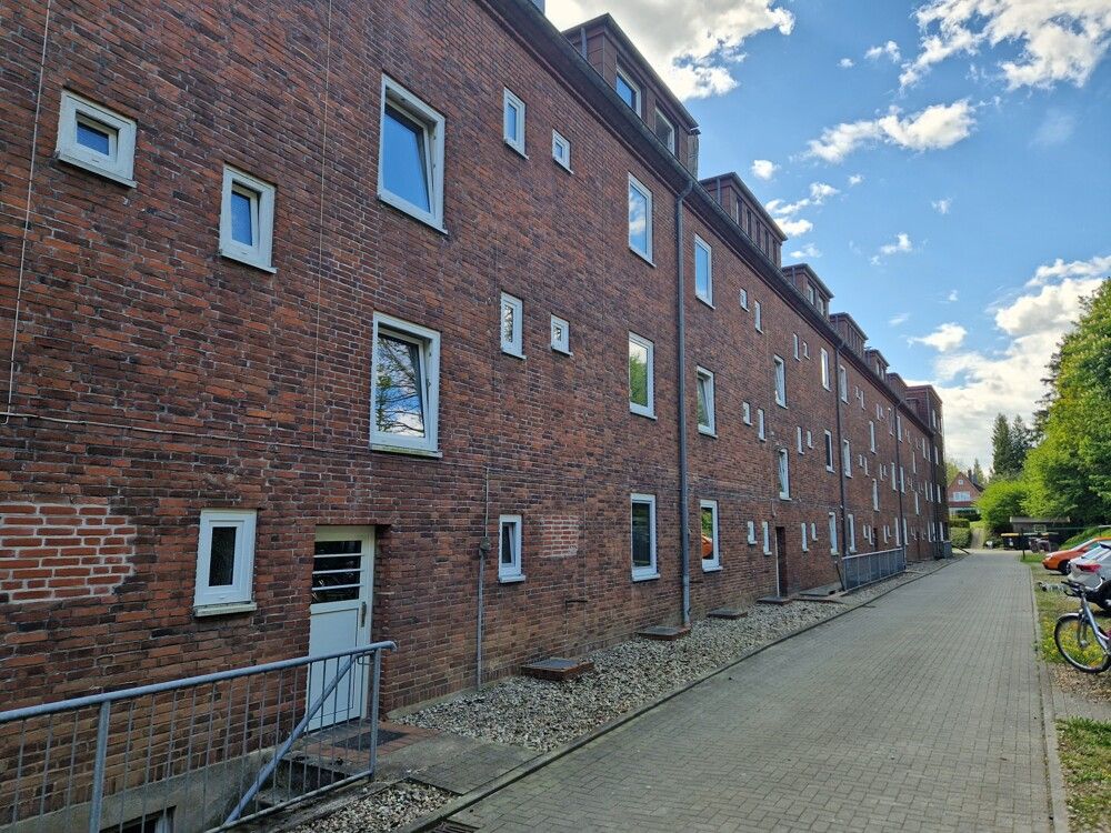 Jeder Hauseingang verfügt zusätzlich über einen Nebeneingang