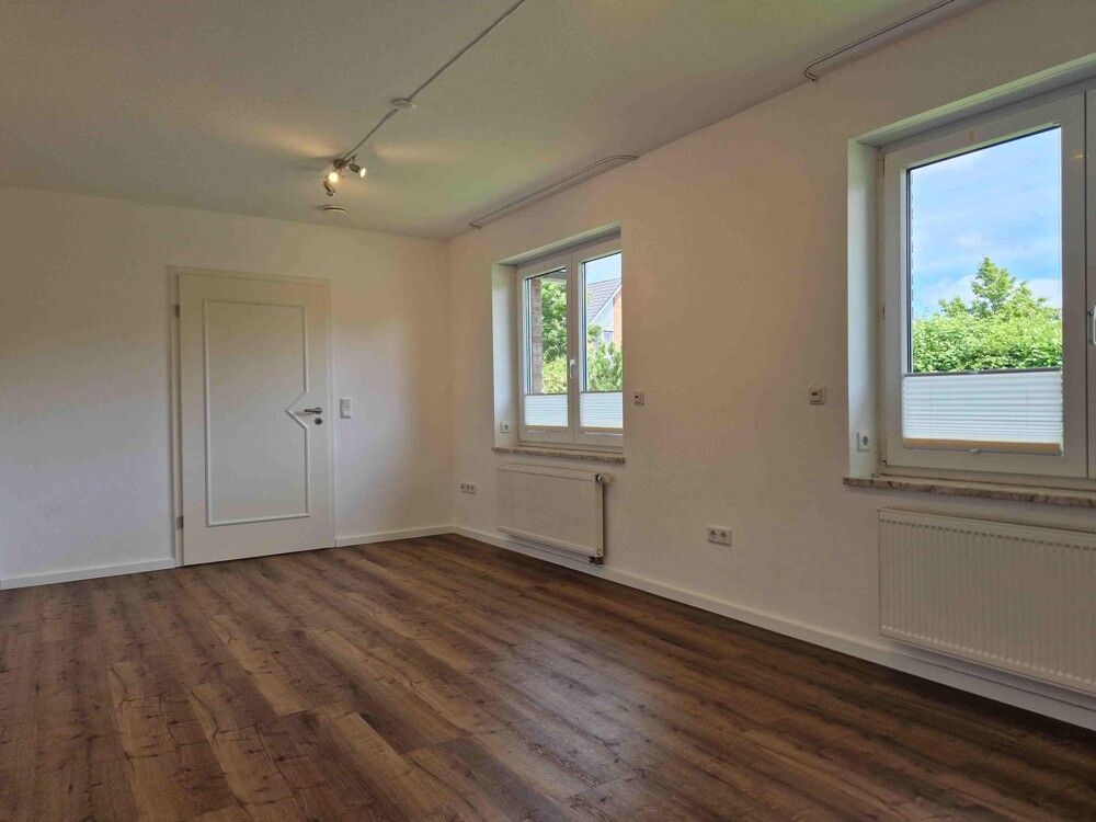 Das Zimmer 2 im EG mit direktem Zugang...