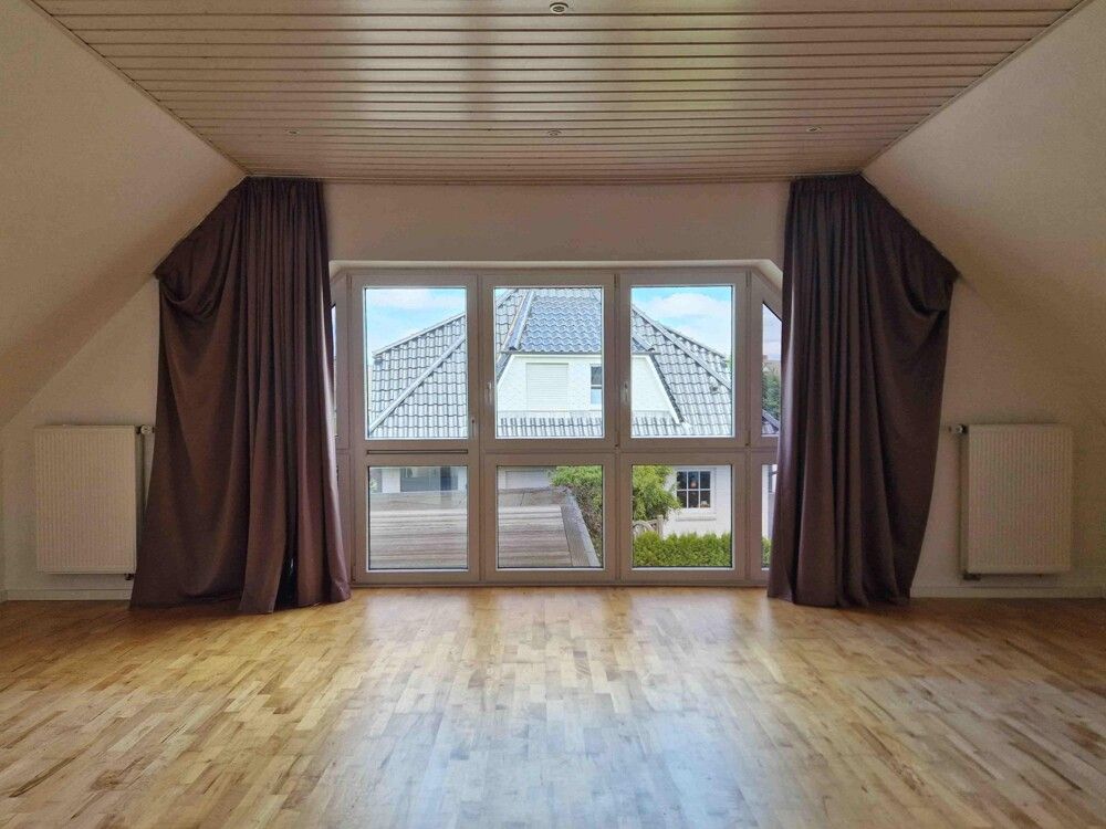 Das Zimmer 3 im DG mit Panoramafenster,...